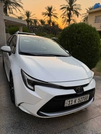 كورلا شكل الأمريكي موديل 25 مكفولة عدا طخة بالجاملغ الخلفي جهة السائق ...