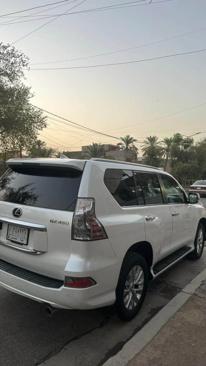 السلام عليكم الاستفسار :***********
للبيع لكزز برادو GX460 
وارد امريكي  موديل 2023
فول مواصفات بريميوم
1- رادار امامي 
2- حساسات خلفي امامي 
3- كشنات الاماميه تدفئه تبريد 
4- شاشه جبيره كار بلي واندر ويد 
5- داخل اسود صاج 
6- تبريد 3 قطع 
7 - 10 أيرباك 
8- مري شفط قلاب
9- استيرن كهربائي تدفئه
10- كشن سياره متحرك عنده تشغيل معه استيرن 
11- فورويل 
12- مانع نزلاق 
13 - سمعاتها مشاء الله 
14-تحكم استيرن 
15- مثبت سرعه 
16 اضائه ترحيب كل سياره 
17- كشنات خلفيه 7 راكب كهربايات 
18- بجم زنون 
19- مكينه 8 سلندر 4600 ماشيه/ الف كم /
20-تايرات جديده 
21 -فتحه سقف سياره 
بعد بيه هوايه مواصفات 
سيارة ماشيه :113الف 
ضرر سياره : الدعاميه الاماميه والبنيد صبغ 
والدعاميه الخلفيه نصها صبغ 
سياره جاهزه مال جناي رقم سياره بغداد تحويل ثاني يوم

