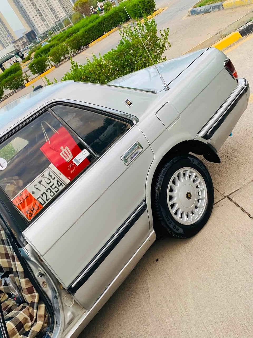 كراون صالون • موديل 90 • ٢٥٠٠ VVT