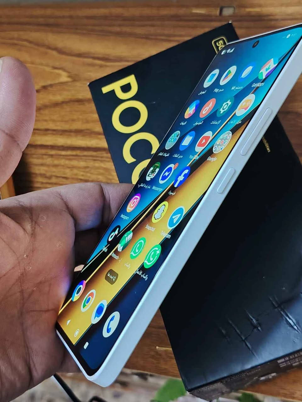 POCO X6 5G
بوكو كامل ملحقاته اخو جديد شخط مابي 
ذاكره 256
بوبجي 120
كامره اقوه من ايفون 
كارتونه وكامل ملحقاته 
عنوان امغربه 

سعر قفل بدون عمله 450 Singapore
