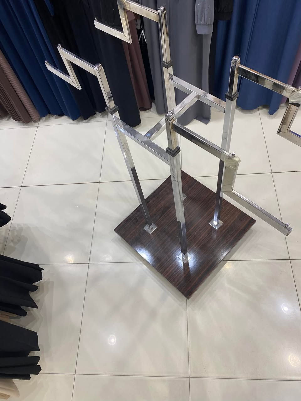استاند ملابس 
***********
***********
