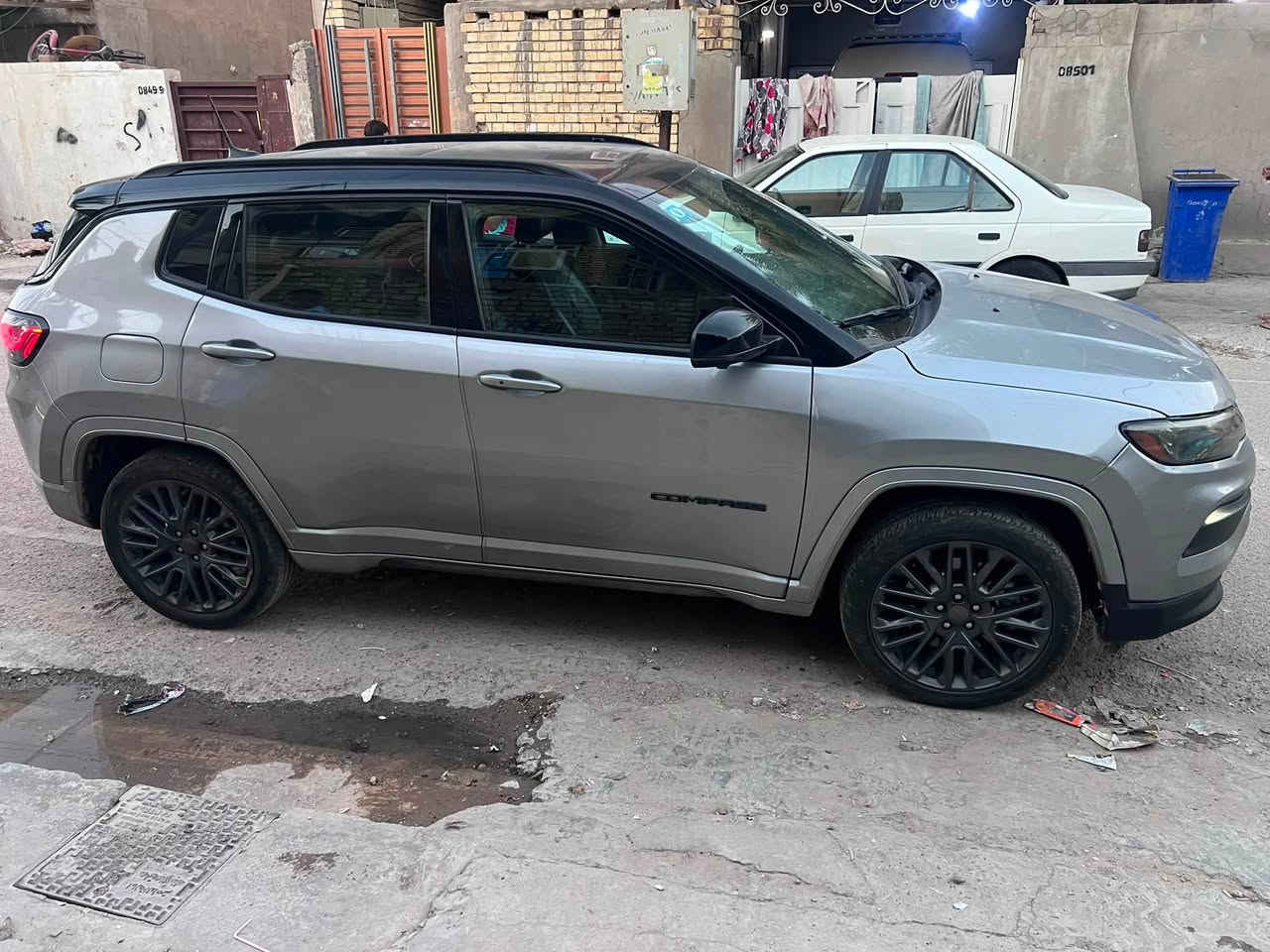 🔥 للبيع جيب كومباس 2023 Latitude Lux 4x4 🔥
وارد أمريكي
| دفع رباعي
🔹 المواصفات:
• موديل 2023
• محرك 2000 تيربو
• كير أوتوماتيك 9 سرعات
• دفع رباعي 4x4
• فئة Latitude
• ⁠رادار امامي وجانبي
• تبريد فول  ❄️
• تدفئة  للستيرين وللكشن قطعتين 🔥 و تبريد
• كرسي كهربائي
•  ثلاث انضمه للقيادة
نقطة عميه
تدفه مري
•  مقاعد جلد
• تشغيل بصمة
4كامرات
جنطه كهربائيه
شاشه مو كيجات
حفظ مقعد
فتحه و بنورما
• شاشة اكبر حجم Uconnect
• Apple CarPlay + Android Auto. واير ليس
اعلى شي بل كمباس
• مثبت سرعة
بدون تبديل  او صبغ حادث بسيط
رقم السيارة بغداد السيارة بأسمي
📍 الموقع: بغداد
📏 السيارة ماشية 25 الف
📞***********
