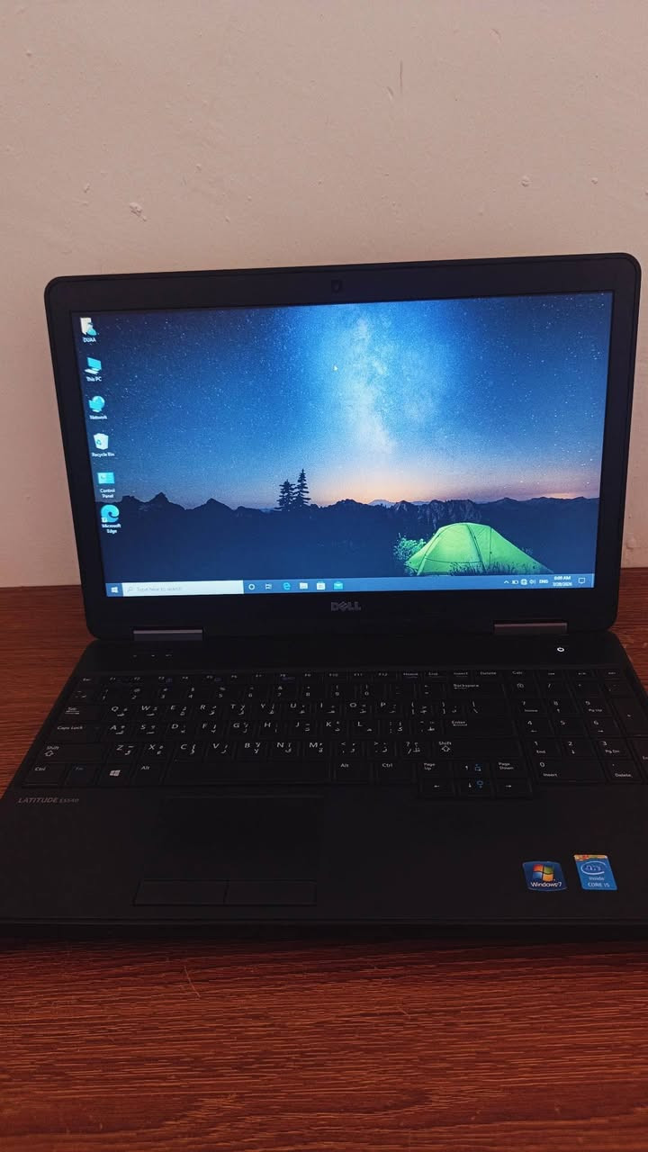 💻 لابتوب DELL للبيع – بحالة ممتازة جداً 
🔹 Processor: Intel Core i5
🔹 RAM: 8GB
الذاكرة 256GB SSD 
🔹 البطارية: بحالة ممتازة جداً 🔋 وتدوم أكثر من 4 ساعات استخدام
🔹 يحتوي على مدخل CD/DVD 💿
🔹 الجهاز نظيف وحالته ممتازة، جاهز للاستخدام بدون أي مشاكل.
السعر  150 وبي مجال بسيط للشراي 
واتساب   ***********
