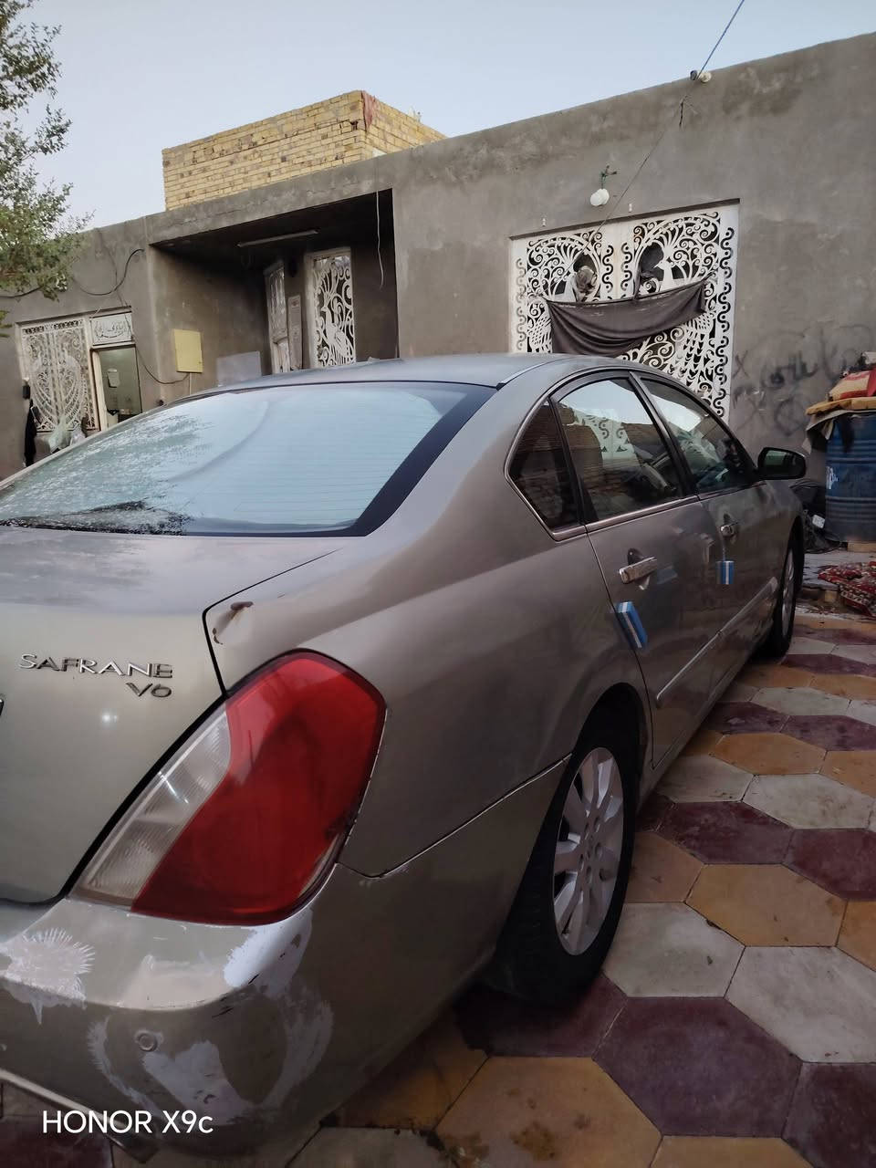 السلام عليكم
رينو سافران
موديل 2009بأسمي
سنوية جديدة
رقم انكليزي (بابل) 
سيارة جاهزة
باتري جديد
تبريد منضومة كاملة
تخم تاير
ضفيرة جديدة
عنوان ديوانية
سعر 68 وبيهة مجال
للأستفسار
***********
