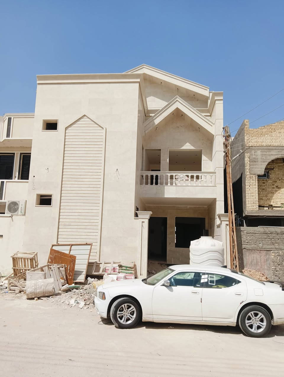 تم تصميم وتنفيذ هذا العمل في العاصمه بغداد بالمرمر الليمرا  السوبر بنظام الكلاسك
طريقة العمل (سيم نحاس + لحيم+ خبط لين +بي ار  سي  6ملم 15×15)
  
عملنا في جميع محافظات العراق

لمراسه الصفحه او اتصال علئ الارقام  

***********

***********  واتساب
