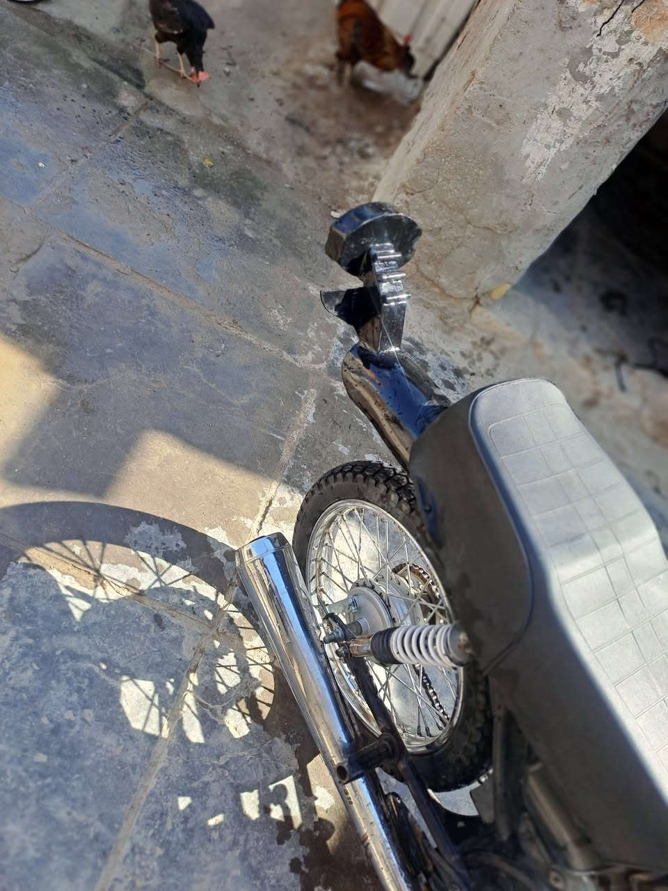 سلام عليكم دراجه نامه مكينه2022 للبيع دراجه مفتوحه ولفات دراجه مكينه خير من الله الدراجه كلك بس اكفلهه عن العشائر او السرقه السعر ٣٧٥ او بيهه مجال او رجاءن الموشراي لا يدخل تفاصيله اموضحه بل منشور مكان قضاء عفك ***********
