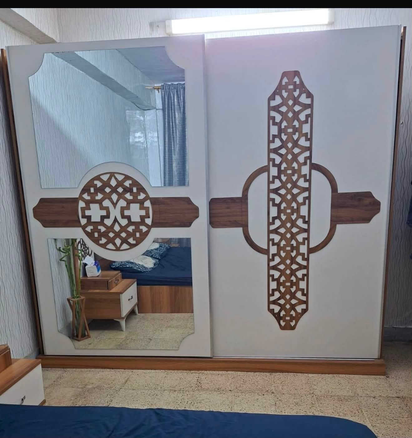 غرفه جديده 
ثلاجه
تخم 
دوشك
***********
