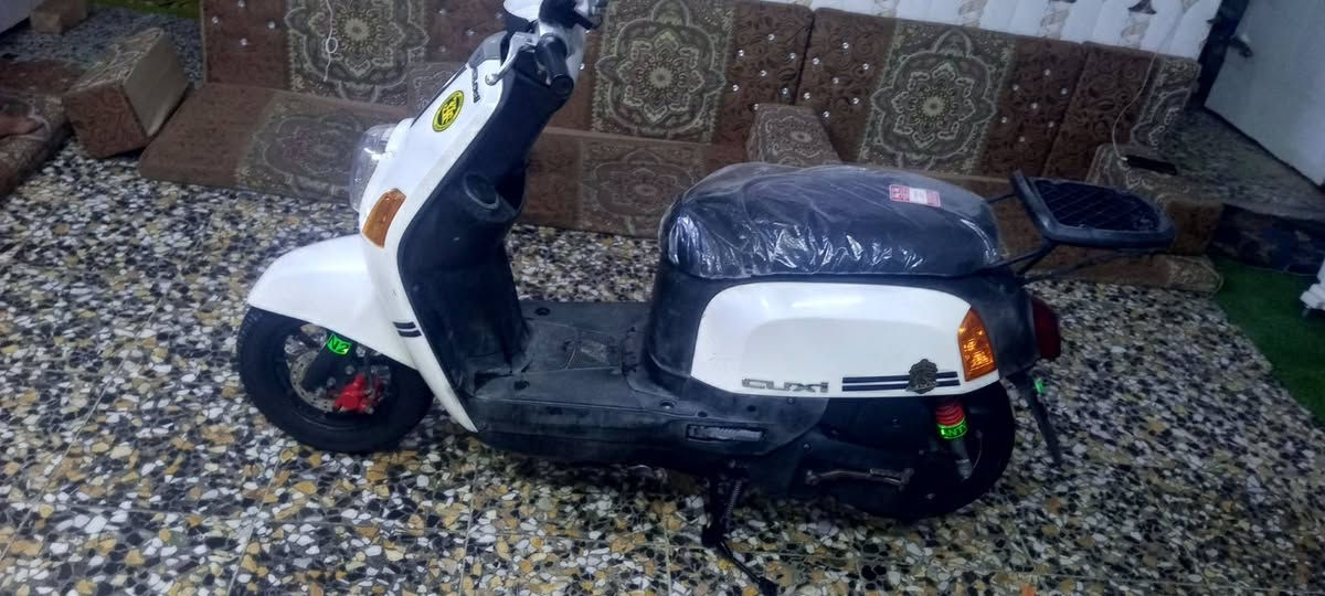 السلام عليكم اللهم صل على محمد وال محمد دراجه بوليس السرعه 120 بشرط كفاله عامه الدراجه خير من الله بشرط خرسه وين اللي يدور نظيف وجناي ويقول له رحم الله والديك العنوان بغداد العبيدي ***********
