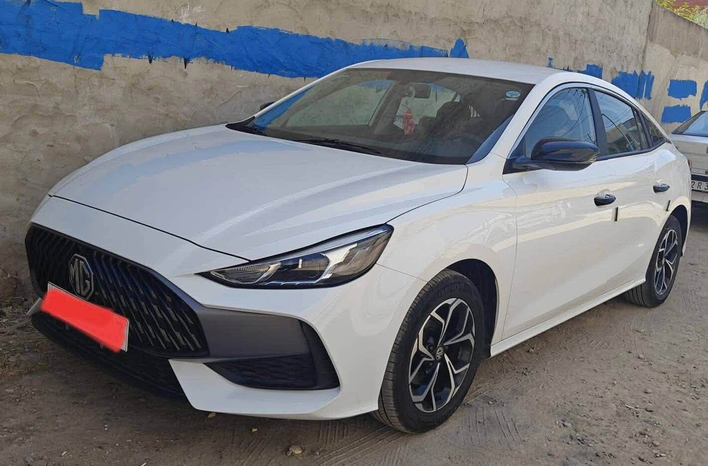 سيارة MG 5 GT للبيع السياره
موديل 2025 السياره فول مواصفات بس كير عادي 
السيارة كفاله عامه بيها اصبعين تعديل PDR فقط 
كير محرك تبريد شرط 
السياره ماشيه 10700 فقط 
السعر 100 ورقه وبيها مجال بسيط 
الرقم ***********
