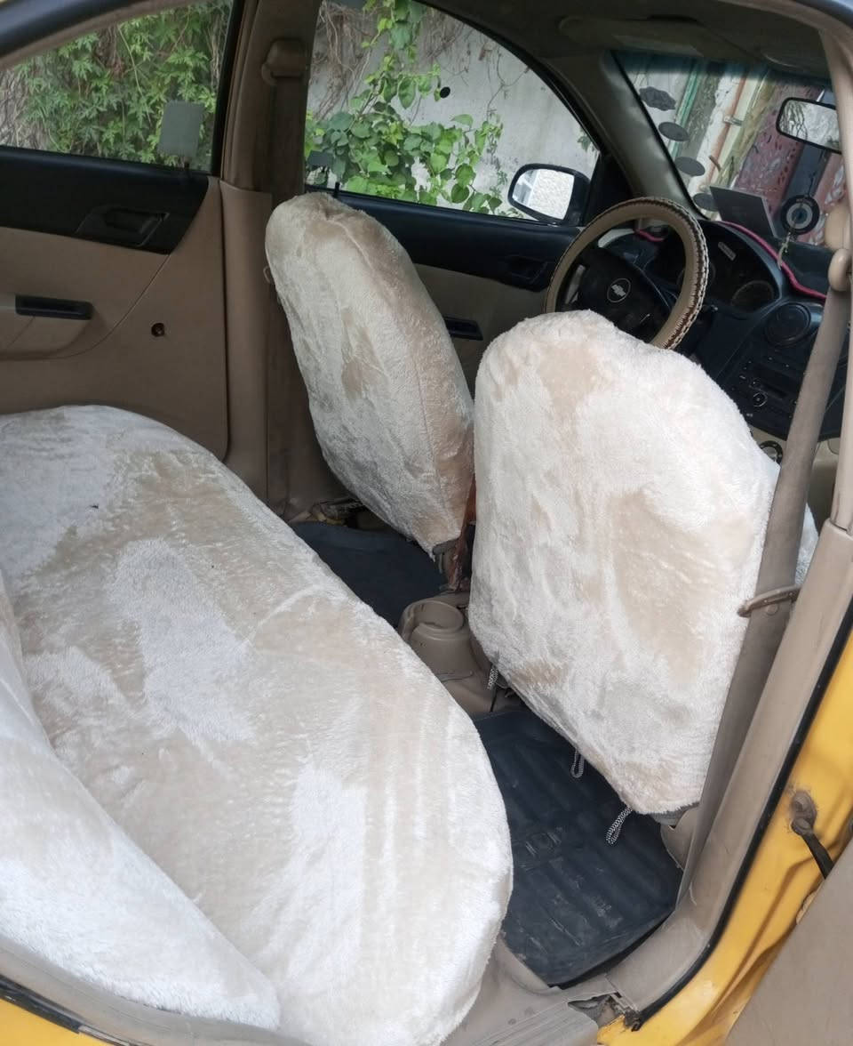 افيو موديل 9 وارد خليجي مفتوح
 كير مكينه كهربائيات مكفول تبريد شغال عوزه غاز  سياره حلوه وجاهزه مال شغل 
سنويه لل٢٨ مصفره هيئه وغرامات 
سعر ٤٢ وبيهه مجال 
مكاني كوفه
***********
