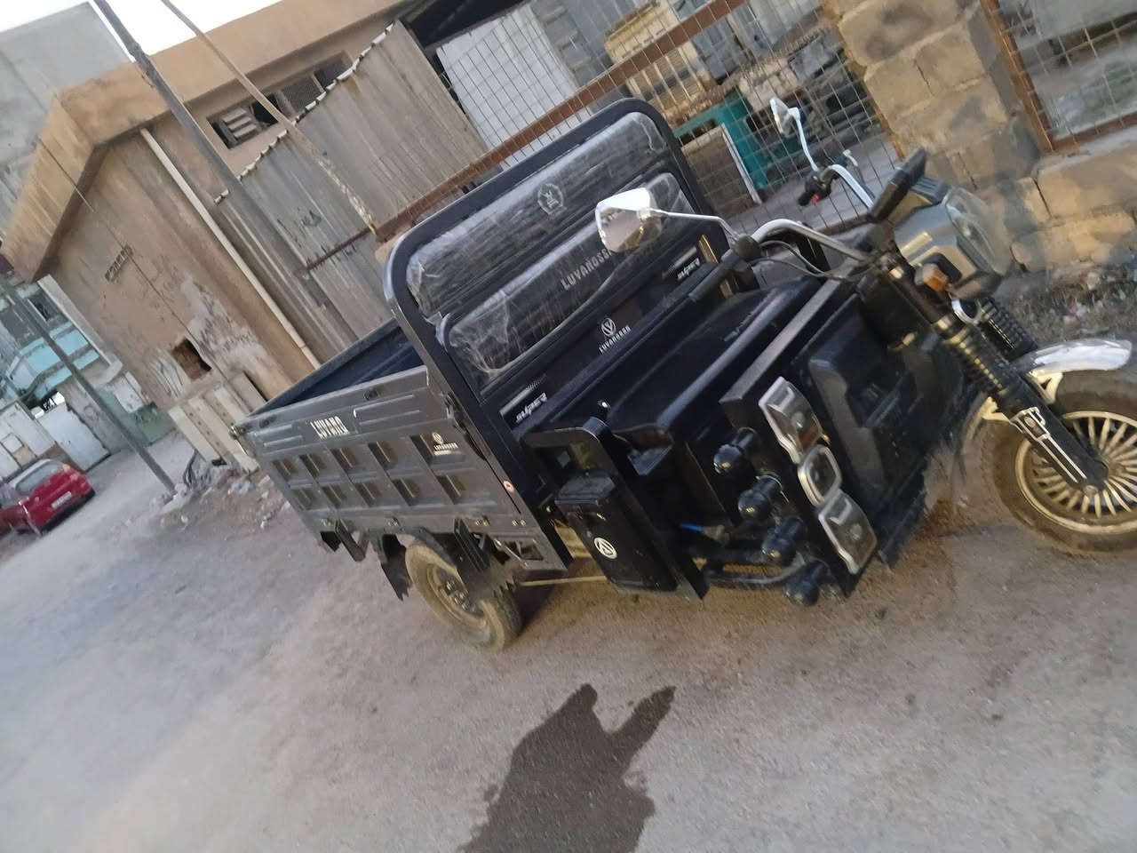 ي السلام عليكم ستوتة شحن كاملة اي نقص ما بيهة اكبر حجم بدي سعر 1700بيهة مجال حك جية مكاني الدورة رقمي ***********
