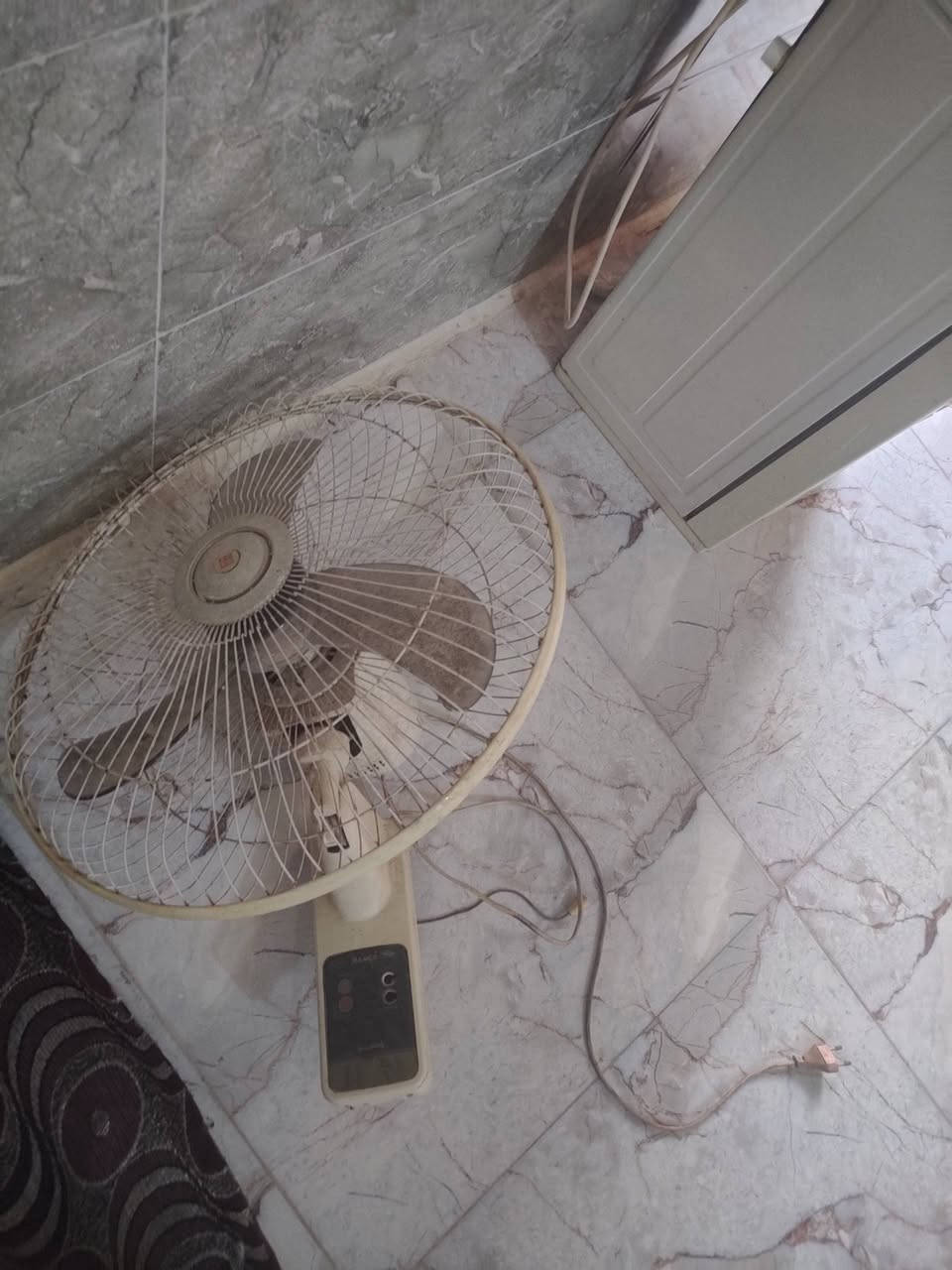 للبيع كلهم شغالات بس ب 60 مكان حي السلام التواصل ***********
