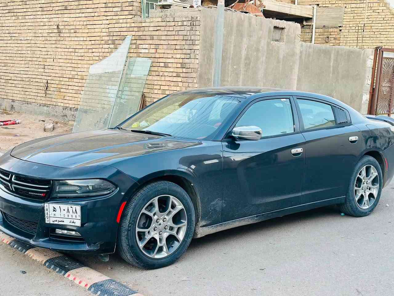 السلام عليكم 
جارجر 2016 
حادث كما موضح بالصور بالمنشور👇بدون ايرباك بجم كبس سياره جاهزه تبريد ❄️ خير من الله 
فور ويل ملغي حجم المحرك 3600
رقم بغداد تحويل مباشر مكان سيارة #كربلاء 
سعر (155)$ سونار موجود عندي جديد
شاشة اندرويد كار بلي 
سيارة جاهزة للأخير
***********
