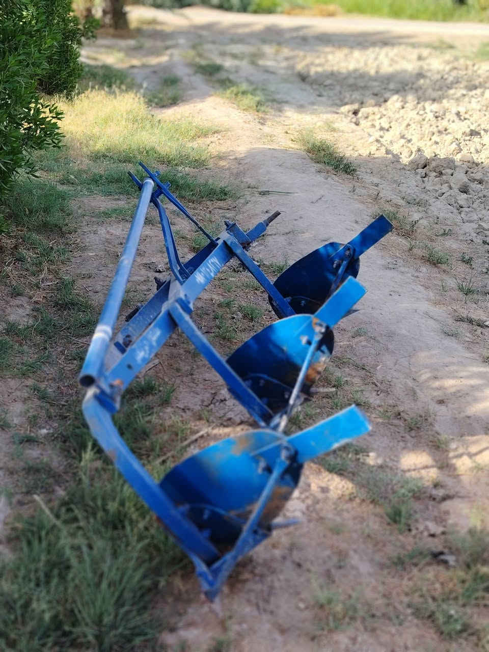 فيدان للبيع حجم 12جديد لاستفسار على رقم ***********
