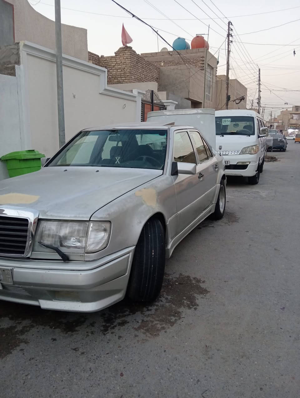 سلام عليكم مارسدس دب 90كير مكينه على بلاد او مكفولات قواعد دبل مكفولات تخم تاير جديد رقم بغداد تحويل مباشر الرقم ***********
