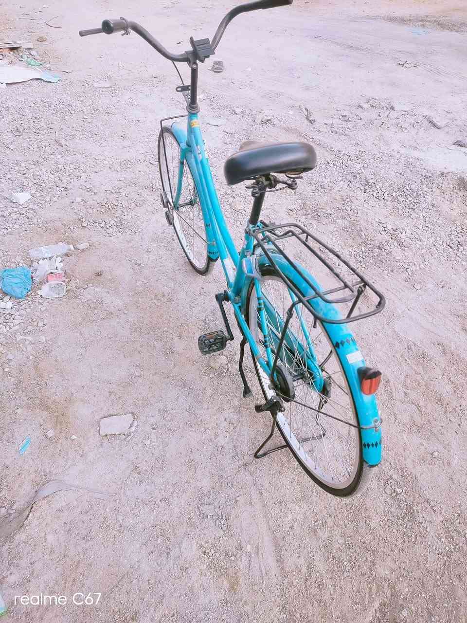 سلام عليكم للبيع موديل25 جديد جوابه جدد بايسكل كلش نضيف سعر 80 نهايته رقمي *********** بي واتساب مكاني صويره شارع المطار

نص مكتوب في الصور:
- realme C67