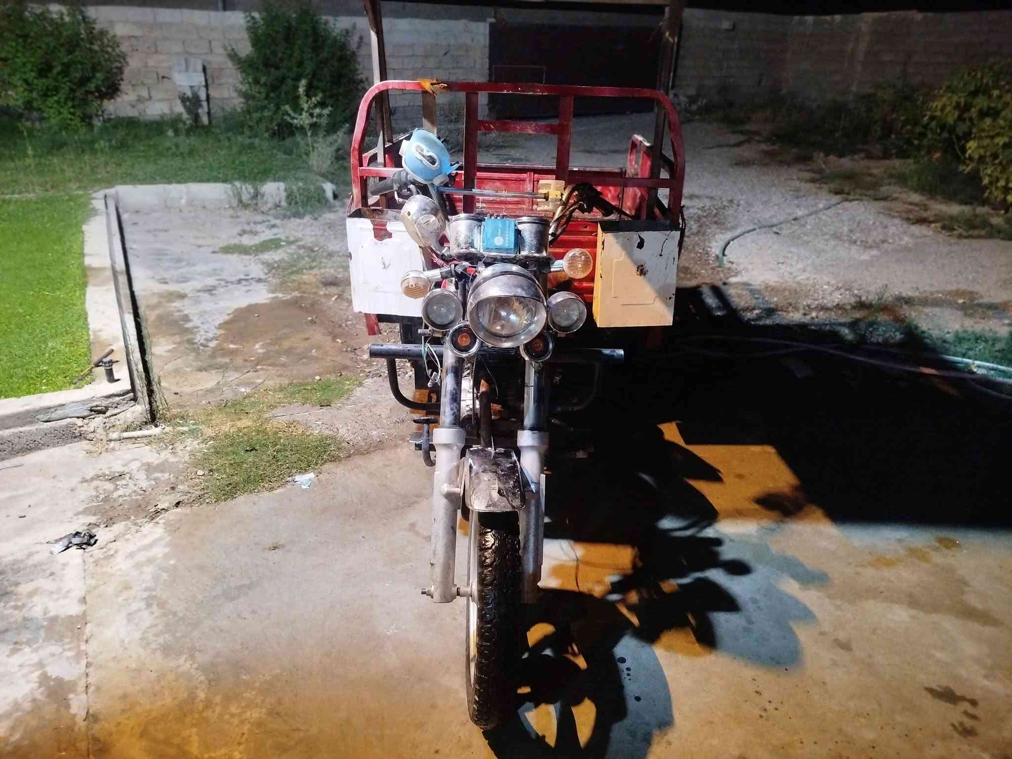 ستوته للييع موديل 19 محرك اخرس 19 سعر 675 واتساب *********** مجال قليل ملحوم باج من صفحه مامثر تريد ترتيب شي قليل لن بس ربط كهربايات  سلف باتري شغال
