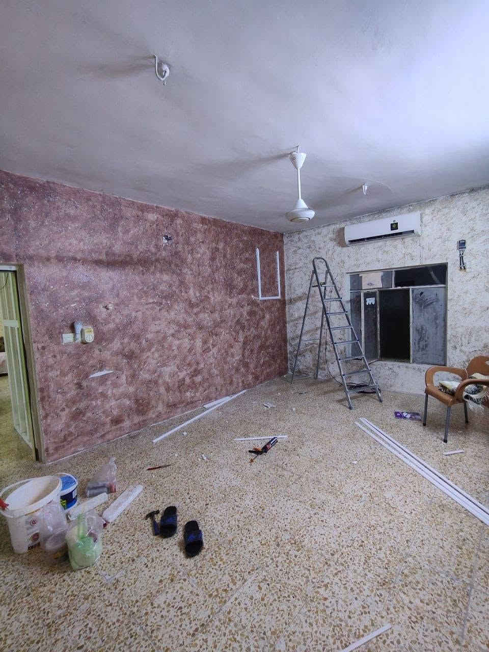 🎨✨ تريد تغيّر شكل بيتك وتخليه يفتح النفس؟
إحنا نوفرلك شغل صبغ وديكورات مرتب نظيف وبلمسة حلوة 👌
نساعدك باختيار الألوان والديكور اللي يناسب مكانك وبأسعار مناسبة 💯
🏠 للبيوت والمحلات
✨ شغل حسب الطلب
💰 أسعار مناسبة
📞 للحجز والاستفسار اتصلوا بينا:
***********
***********
📩 اتصل هسه وخلي نرتبلك شغلك مثل ما تحب!
