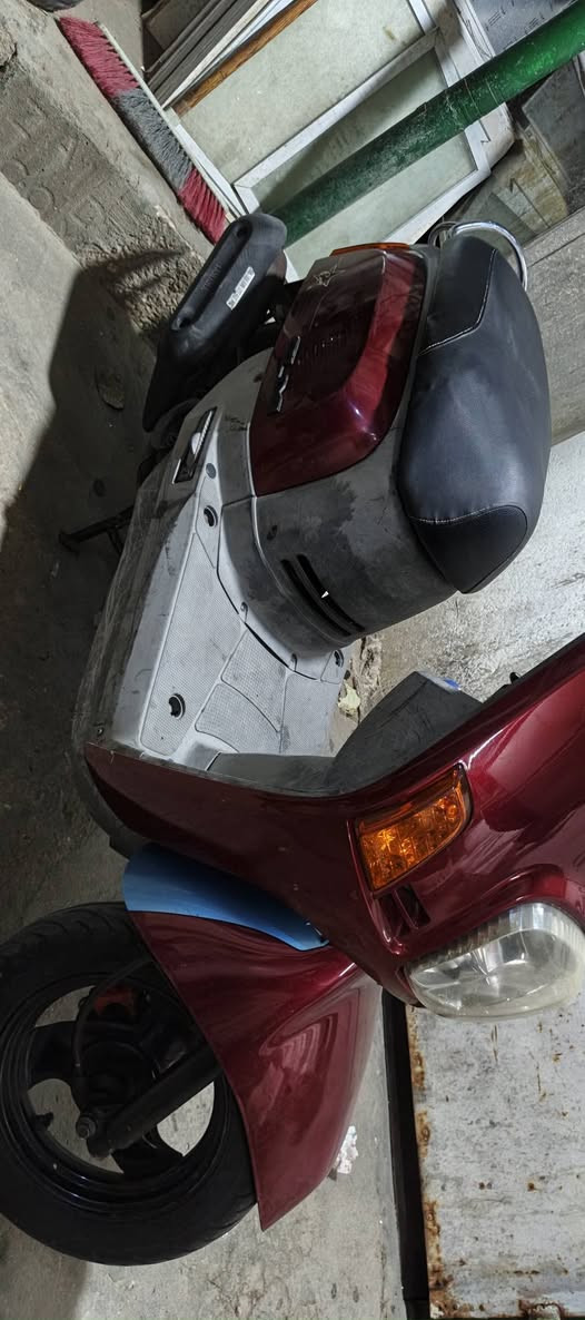 دراجه بوليسي للبيع رمبه صالي سبوع من مطلع من حاويه ما مفتوحه كفاله السعر 1150 بيه مجال قليل مليون وميه وخمسين مكاني بصره جمهوريه رقم ***********
