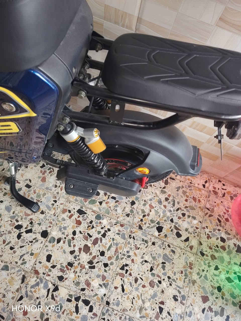 لبيع موديل 26 جديد اتصل ***********

نص مكتوب في الصور:
- HONOR X9d