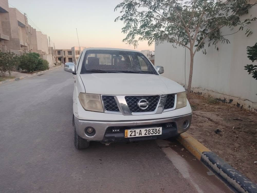 للبيع فقط بدون مراوس
نيسان نيفارا ٢٠٠٩
محرك تويوتا ملكة ٣٠٠٠
تحوير كلار المحرك كامل مع التفرعات والكير حت الراديترات والتبريد ملكة 
صبغ باب البدي الخلفي فقط
رقم سليمانية تحويل مباشر
المكان سامراء
*********** سامراء, صلاح الدين
