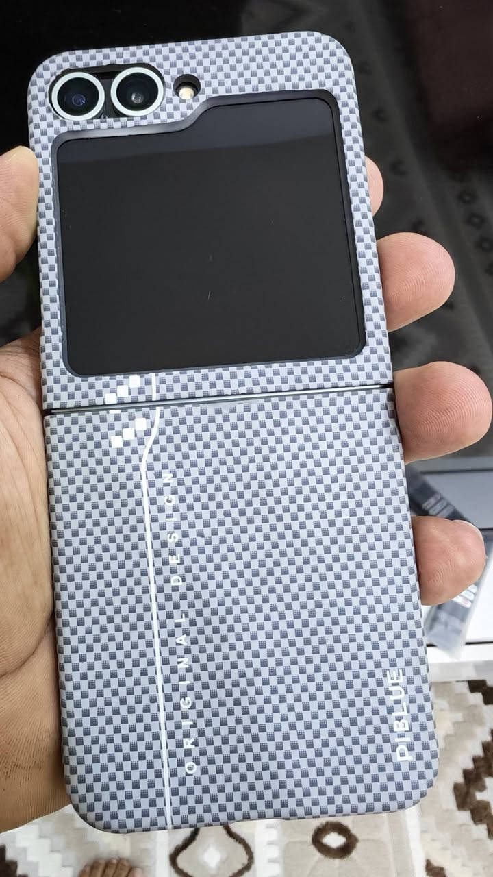 للبيع فقط
سامسونك z flip 6  
جهاز نظيف كلش و شرق اوسط وياه شاحنة فقط 
وحافظات اثنين وحده بيهن كاربون فايبر 
ذاكرة 256 وعشوائية 12
حالة البطارية 99
جهاز نظيف 
السعر 675 الف بيع فقط 
الجهاز مدعوم تحديثات نظام اندرويد لحد سنة 2031 
وتحديثات امنية لحد 2032
الجهاز خط sim  وخط esim 
للاستفسار 
***********
المكان الديوانية
