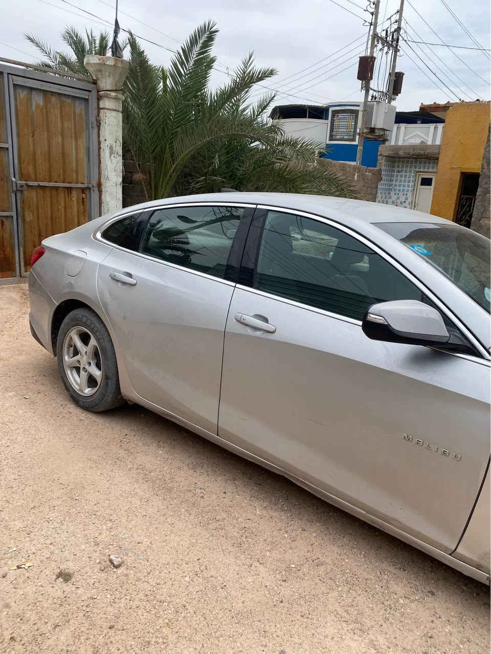 سلام عليكم اخوان ماليبو موديل ٢٠١٧ محرك بي مشكله مااعرف شنو بي كير نظيف حداده جديده سنويه حديده ب اسمي وارد امريكي جاملغ بنيد وتكمه السياره تاخذهه الموجود السعر ٦٨ ورقه وبي مجال قليل ومو سعرها بس لان مكينه اكلك بالوجه لان ماطحت بالعله مالتهه وهذه رقمي 
*********** ابو الخصيب, البصرة
