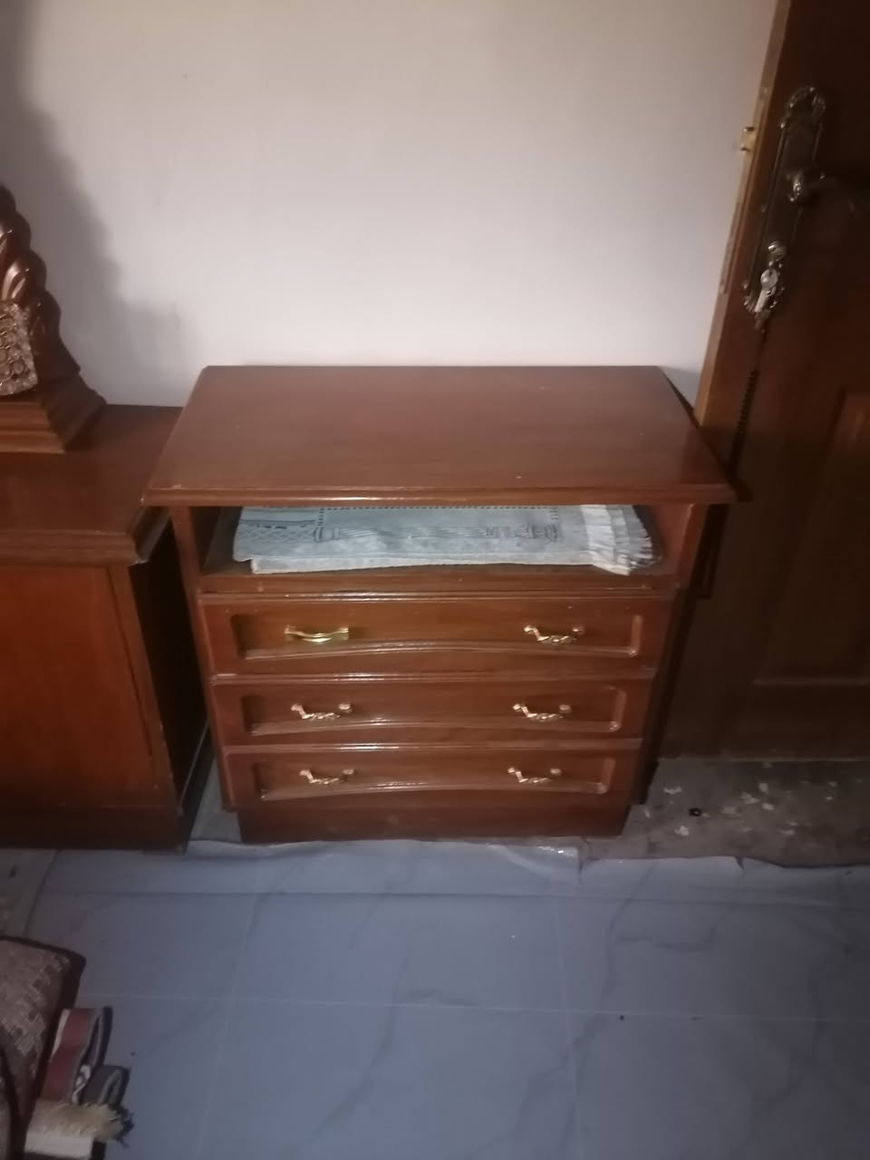 غرفه خشاب • نضافه • كأنها جديدة