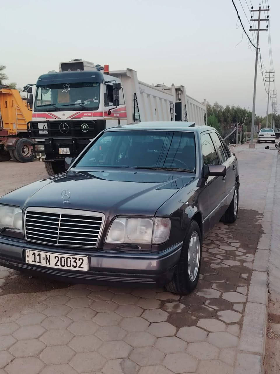 سلام عليكم مارسيدس دب بيبي شبح 320اصل موديل 94 أصل قواعد دبلات سليمه لاخياس ولاضربه صبغ عام جماليه تبريد شغال اريل  كهربائي سلايت كهربائي أربعه جام كهربائي تخم تاير سياره بسمي تحويل مباشر مكان سياره نجف سعر 82 الرقم ***********
