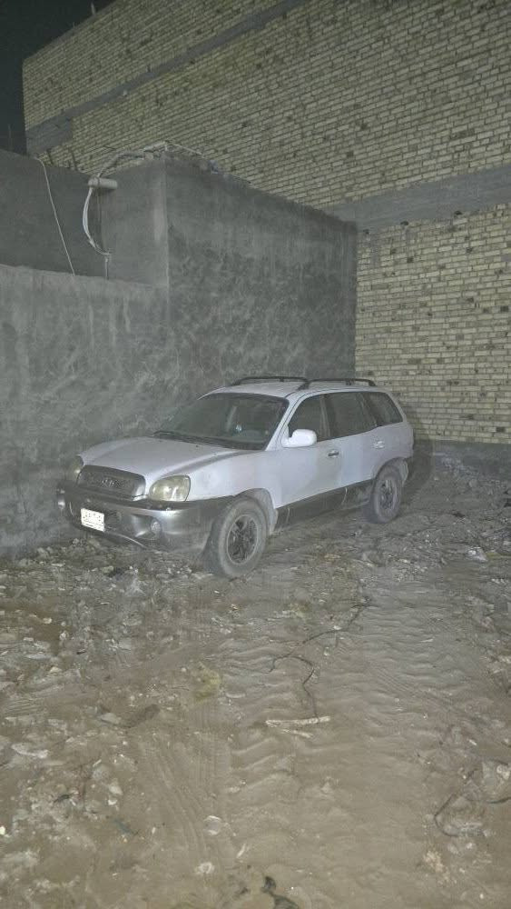 سنتافيا ٢٠٠٤ خليجي مابيه ضربه 
محرك جديد صارلة شهر مخليه ٦سلندر 
دفع رباعي راعيه متوفي عندي وكاله عامه وبيه باركود 

السعر ٤٠ ورقه قفل
*********** ناصرية, ذي قار

