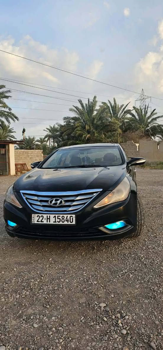 السلام عليكم
سوناتا 2010 خليجي 
شهر ال 10 تعتبر 2011
♦️بدون صبغ بدون حادث♦️
كل مواصفات الخليجي بيهة 
مكينة 2400 دوش 
مكينة وكير وتبريد وحدادية كلة جديد 
رقم أربيل بأسمي 
اشاير بالمري 
كشنات هيترات 
بنراما 
مكاني ديالى بلدروز السعر 105 وبيهة مجال(***********
