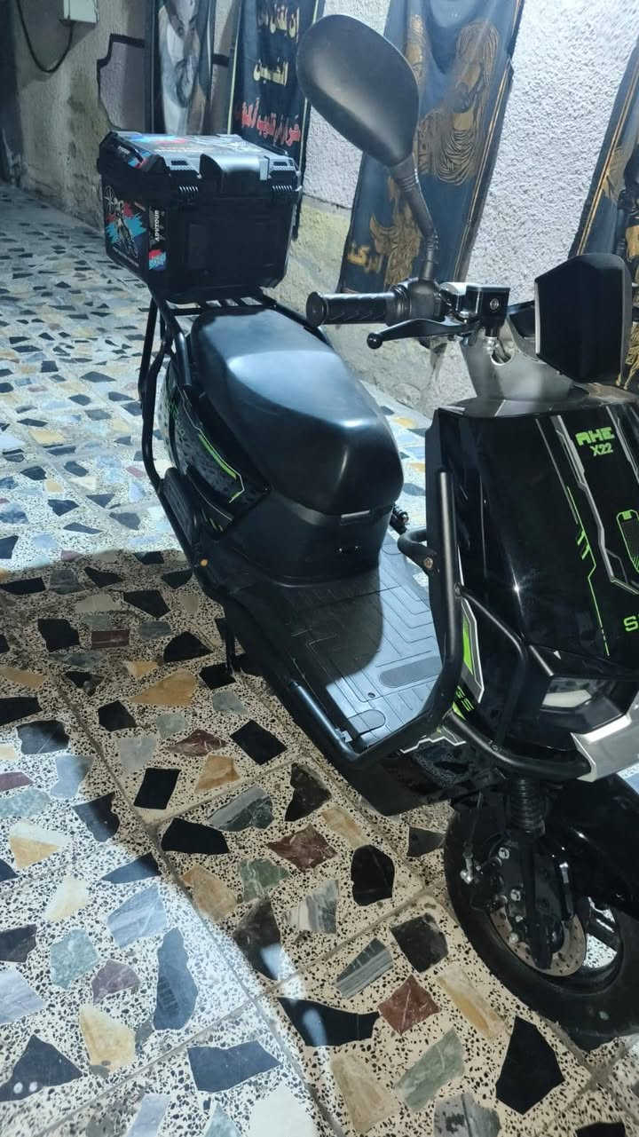 سلام عليكم درجه شحن صالي شهرين من شتريتهه ما اعرف بيهن حته اسمهه ما اعرفه دراجه جديده السعر 800.    ***********
