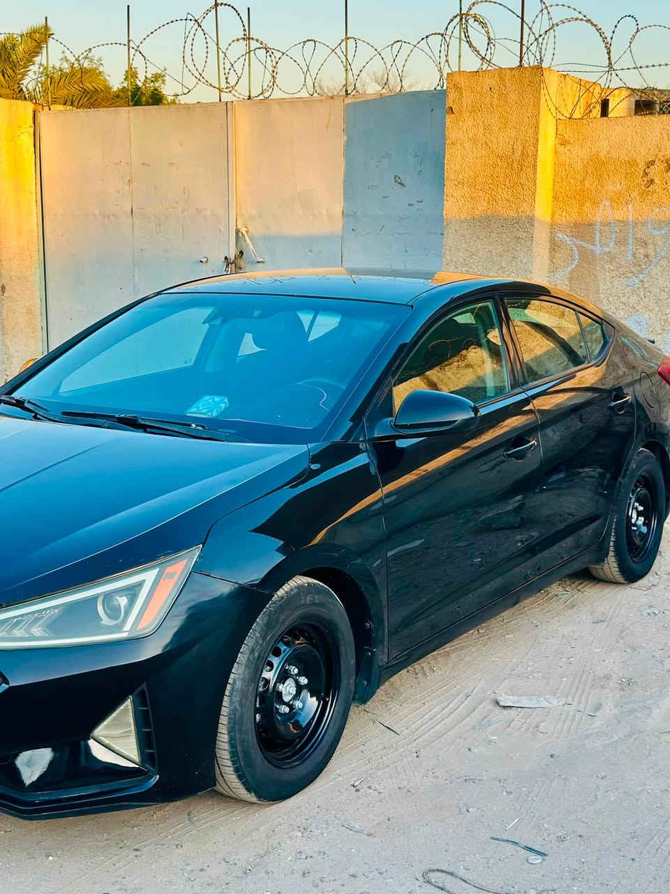 النترا موديل 2020
*اقرا المنشور زين قبل لا تخابر 
حادثها جاملغ الايسر بي بارد وجاملغ الايمن والبنيد مفتوحات وباب الايمن بي بارد والصندوق بي بارد 
علماً ان السيارة تحتوي على منضومة غاز
وسيارة رقمها بغداد و باسمي وتحويل من ثاني يوم
سعرها 95 وبيها مجال بسيط 
للاستفسار الاتصال ع الرقم التالي: ***********
غير متواجد على فيس بوك انا مكلف بالنشر للاستفسارات اتصل ع الرقم
