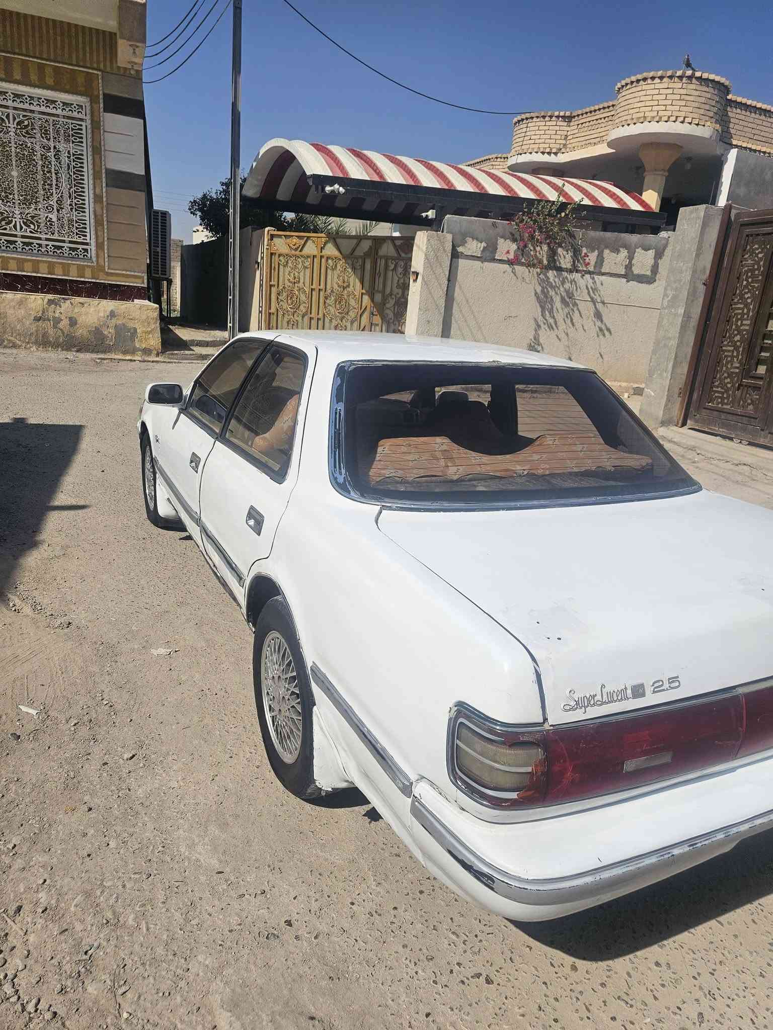 السلام عليكم بما انه سووك واكف ماكو بيع شعندك مراوس ادوات  تعال خاص
كرستا كصيف رقم بصره الماني مشروع وطني سنويته منتهيه شرط التحويل مكينه وكير ونجي حلوات حدادته تخم تايرات كهربئايته كله شغاله مكفوله من ضربه والكص ونقل جثه وعيب الشرعي سعر 35 مراوس بدوات بدوات مكان سياره بصره فضاء المدينه
