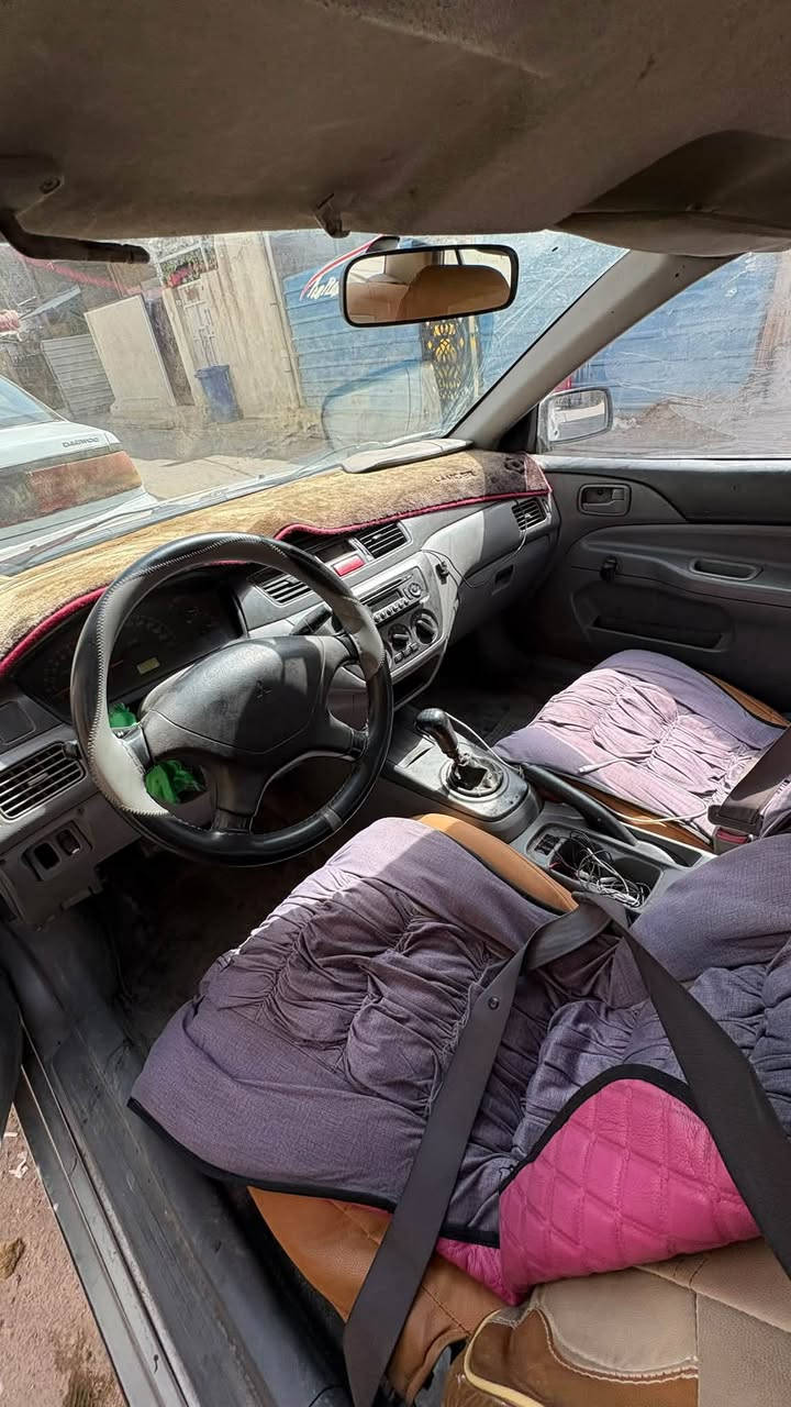 سلام عليكم لانسر لبيع مديل الفين 4رقم نكليزي جديد رقم بابل هزه جديده سنويه 29 تبريد  محرك وكير وكرهبائيات مكفولات الكشر كدام العين تايرات جديده محرك 1500  مكان بغداد  سعرها 45وبيها مجال التواصل علئ هاذه الرقم ‭***********‬
