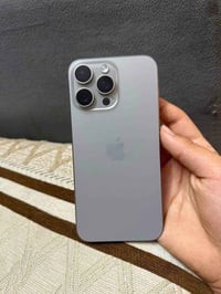 ايفون 15 برو ماكس • ٢٥٦ • بطارية ٨٤