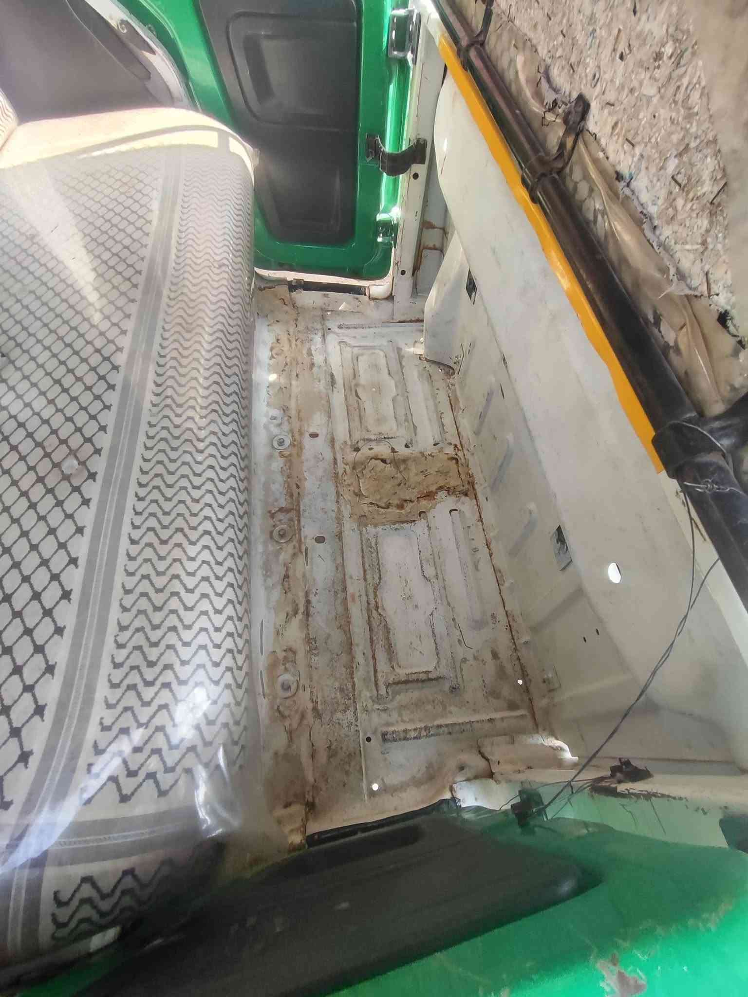 سلام وعليكم تكتك تيفي اس مديل 21 بديها شوف العين مكينه هستوه تجفيت شركه ما مشروكه مكينه كلشي جديد بيها تايم شفت جديد جواكيج جدد ولفات زنجيل هواي قراض جدد مكينه خير من الله مكينتها ناعم تخبل سعر 6100 وبيها مجال ***********
