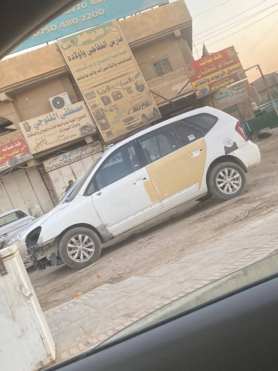 سلام عليكم كيا كارنز للبيع وكلشي مذكور بالفيديو 

المكان بابل الشوملي قريب جسر الشوملي حمزه

السعر 90 وبين مجال. الموديل 2012,

وبيه غرامه تنزل من السعر 

واي استفسار اتصل عليه وبيك خير وتدلل 

***********.   ..***********
