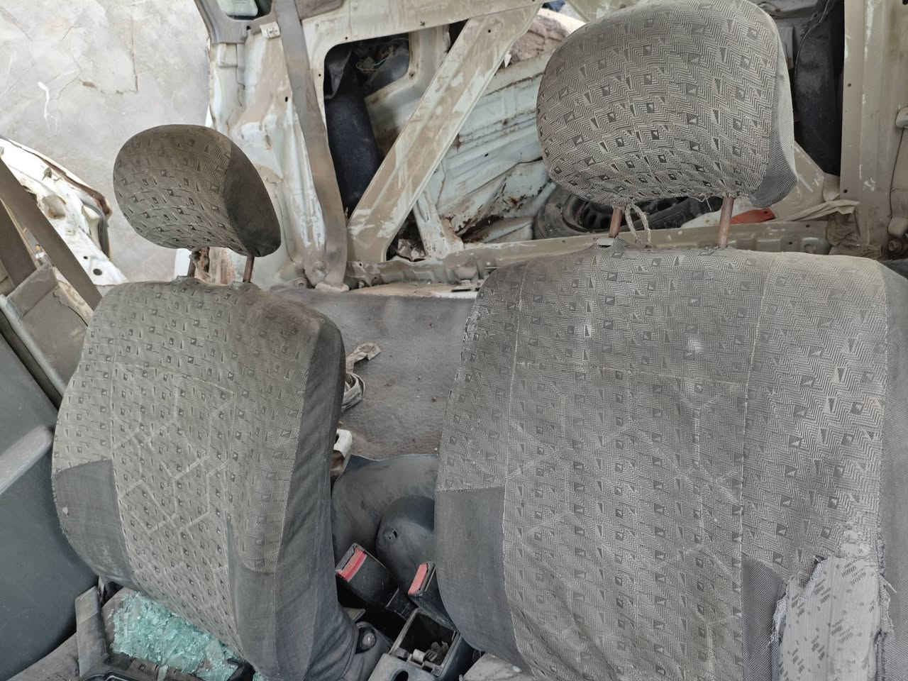 السلام عليكم سايبه للبيع موديل ٢٠١١ابيع ع حادثه مكان كربلاء السعر ١٥وبيه مجال للاستفسار ***********
