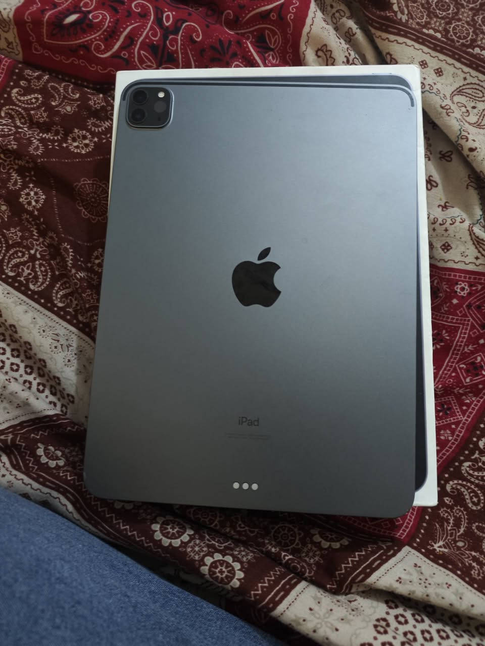 ايباد M1
ذاكره 128
بطاريه 82
بي طخه بسيطه بالشاشه
مكاني بغداد 
السعر 600 وبي مجال

