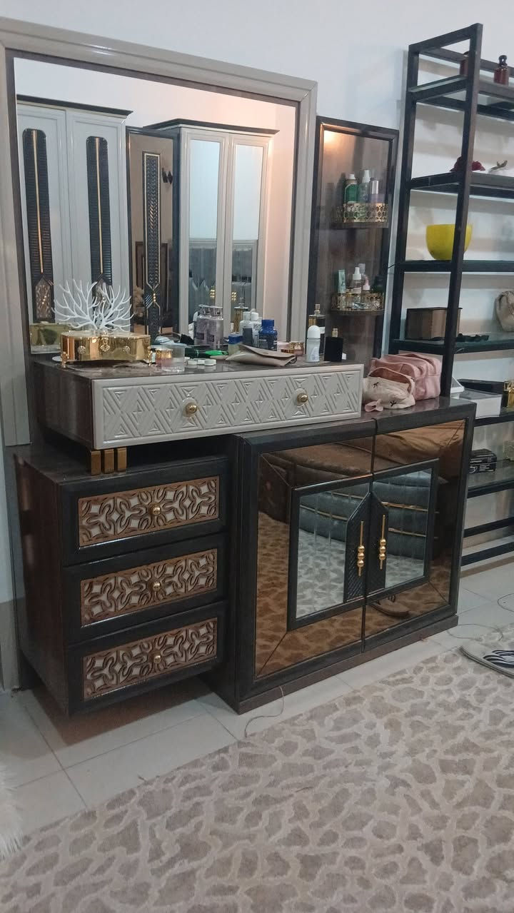 غرفة نوم للبيع تركيه *********** واتساب
