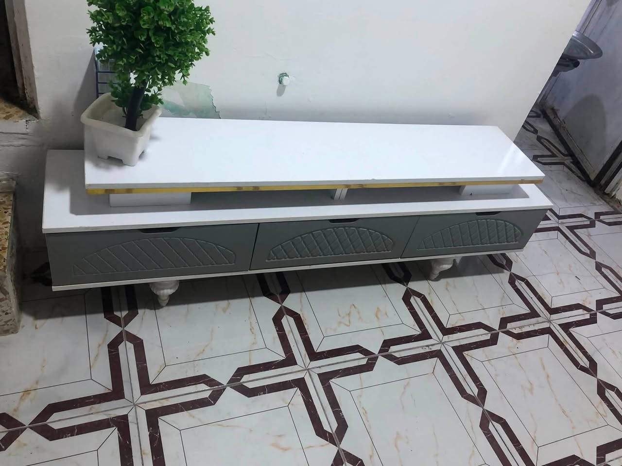 ميز بلازمه ب٥٠
البصرة خمسه ميل 
***********
