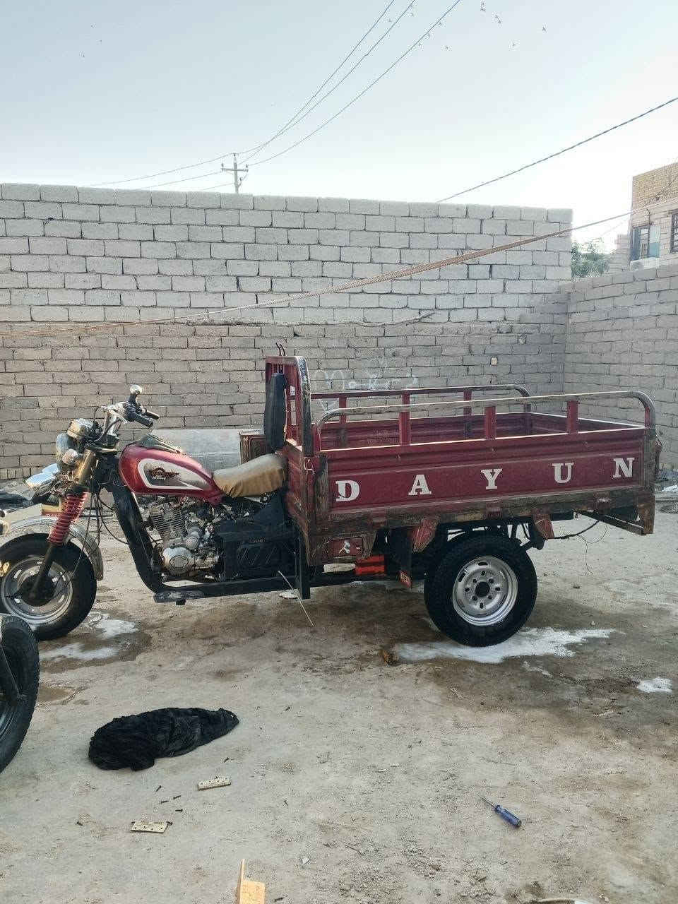 سلام عليكم ستوته دايوان للبيع مديل 20 ستوته حلوه اوراق كامله نگره سلف الشاصي مكفول وبليته المكينه مكفول من الدخان والتنقيص تايرات جدد صدر شغال ستوته ابلاديه السعر 1500 وبيه مجال بسيط رقمي *********** المكان الناصريه مركز
