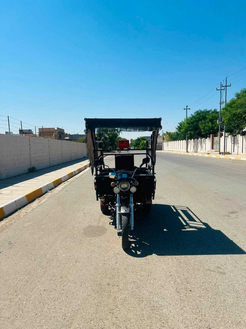 ستوتة 2020 للبيع محرك 23
لأصبغ ولاتعمير 
اي نقص مابيها 
شغل واطلع 
***********
