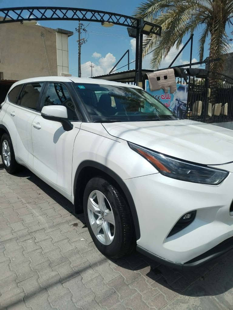 هايلندر موديل ٢٠٢٤
بانزين  le
ماشية ٢٢ الف ميل
مبدل بيها باب الصندوق وبونيد حادث خلفي مو امامي للاستفسار تواصل خاص اوعلى الرقم 
اتصال او وتساب *********** الرمادي, الأنبار
