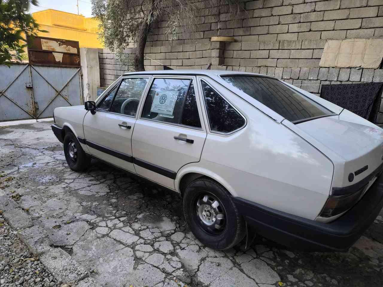 برازيلي للبيع

1987 موديل

 شرط تحويل

رقم اجنبي هزة جديدة

2030 سنويه

السياره مناقصة شي كامله

من الدعاميه لي دعاميه

محرك اصلي 06

کیر 5 نمر

دوشمه جدیده

منضومت تبريد كلها جديده شرط تبريد ثلج

وايرمنية كلها شغلا مابيها شي ما يشتغل

السعر 31 قفلها

سیاره جديده ما متعوبه ما تصرف عليها ربع
***********عنوان موصل
