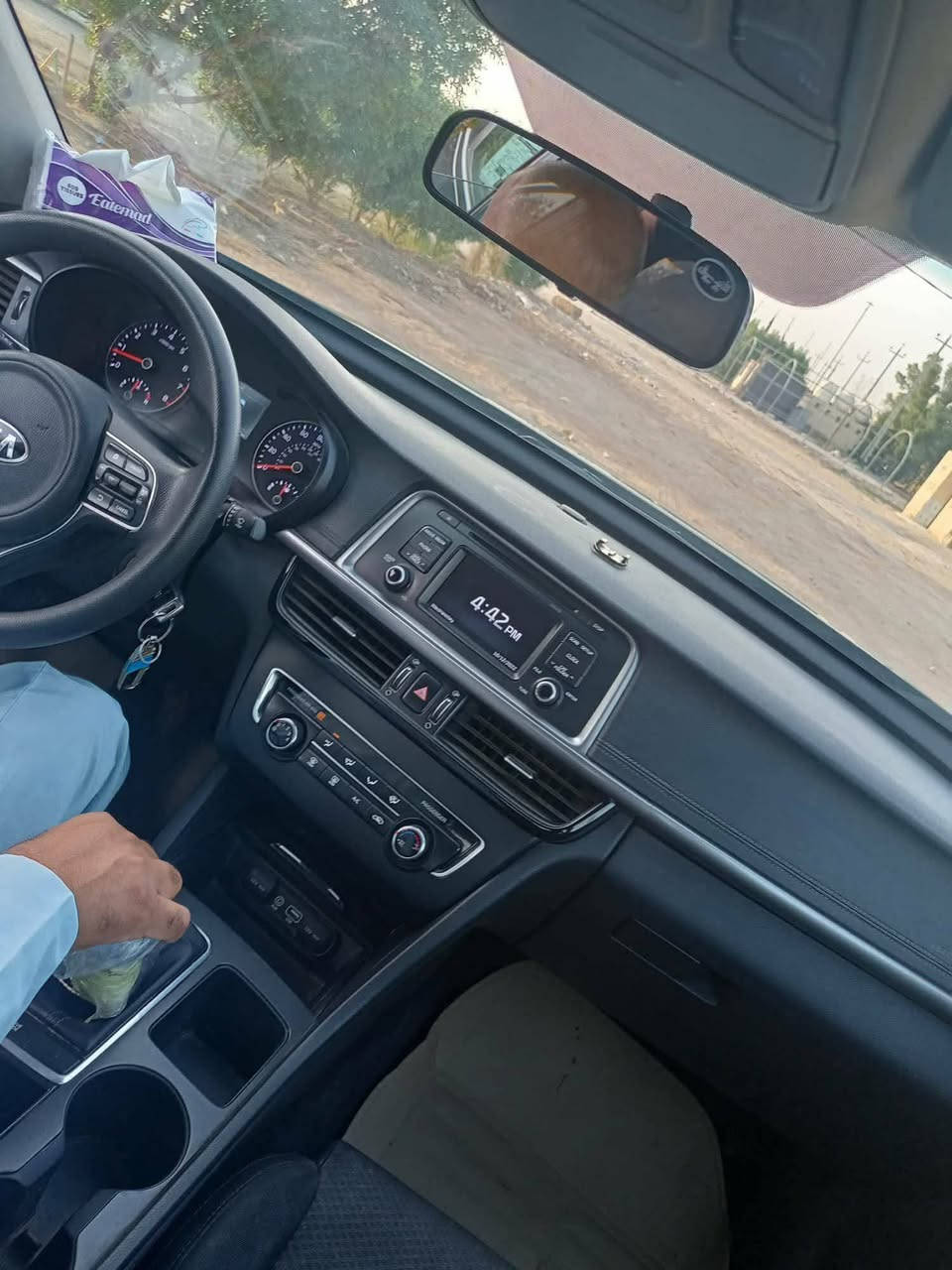 اوبتيما مديل 17 أمريكي رقم بغداد إنكليزي ضرره جاملغ أمامي فقط سياره جاهزه ما تخسر عليه أي شي السعر 135 وبيه مجال للشراي موبايل ***********
