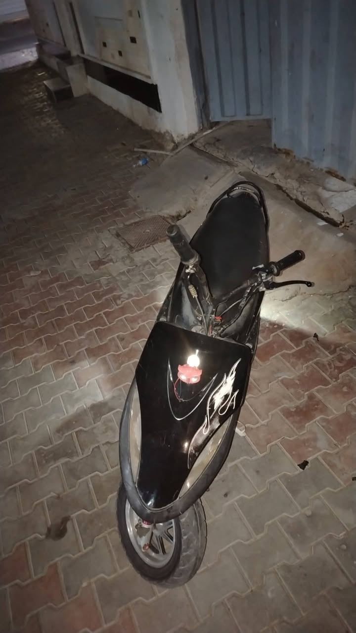 ماكس عدله 49بلاديه مكينتها تخبل شرط الفحص +بيها تزويد خفيف (سعرها 450قفلل) ***********
