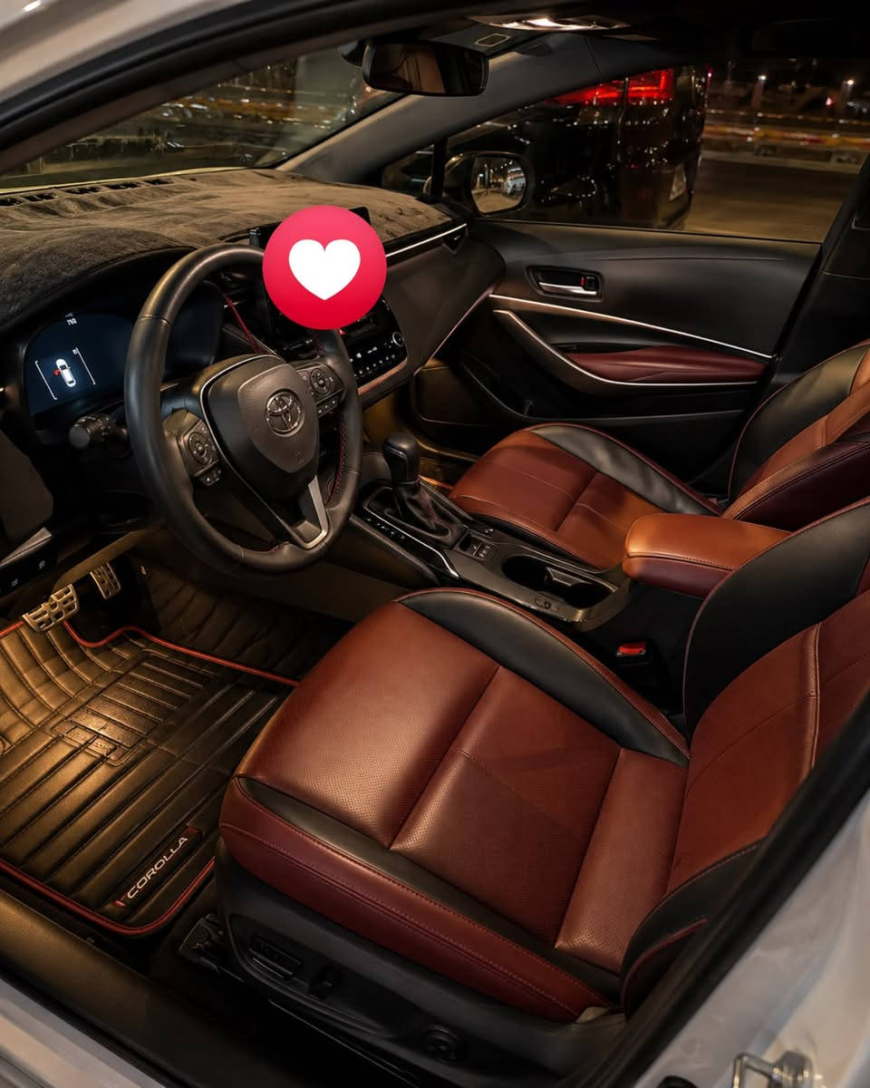 � تويوتا كورولا 2025 S Black Edition

📍 ممشى: 17,000 كم فقط

✨ بدون لا طخة ولا صبغ — سيارة جديدة فعلياً

👤 استخدام شخصي 

اللون ابيض صدفي 

🧼 نظافة وترتيب على أصولها

🔥 فئة S Black Edition، شكل رياضي وفخم

💰 السعر: اتصل وميكون خاطرك اله طيب 

📞 للاستفسار: ‭***********‬
