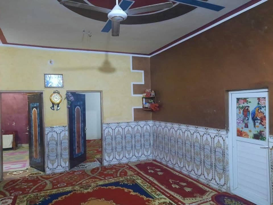 السلام عليكم
بيت للبيع بناء حديث طابو صرف  
الموقع : حي اور الثاتية شارع السبيس خلف جامع الهدى والمدرسة الهيكل 
المساحة: 200 م على ساحة  
تفاصيل البيت العقار مكون من طابقين كونكريت  
#الطابق الارضي يتكون من غرفتين مطبخ حار و صالة واستقبال وصحيات داخلية وخارجية
#الطابق الاول يتكون من غرفتين ومطبخ 
وصالة واستقبال وصحيات داخلية عدد 2 وباب شقة خارجي
بيع او مراوس بيت عدد ثنين كون قريبات ع بعض 
شراي تفضل خاص وتدلل ***********

نص مكتوب في الصور:
- DMI NOTE 8
- QUAD CAMERA
- SHOT ON REDMI NOTE 8 AI QUAD CAMERA
- REDMI NOTE 8 AI QUAD CAMERA